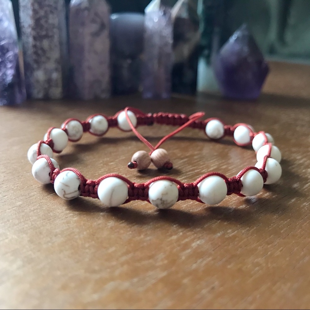 Handmade} Howlite Adjustable Bracelet